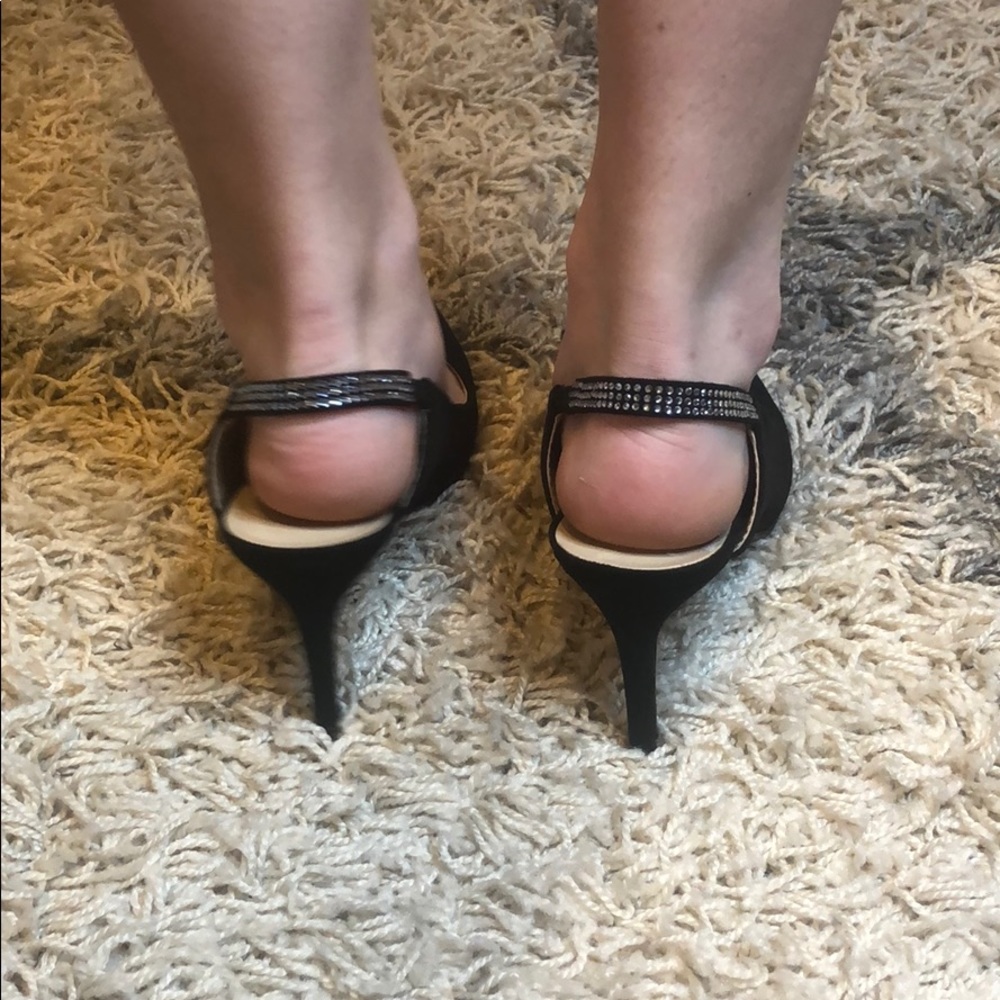 Classy - Picture 3 of 5
